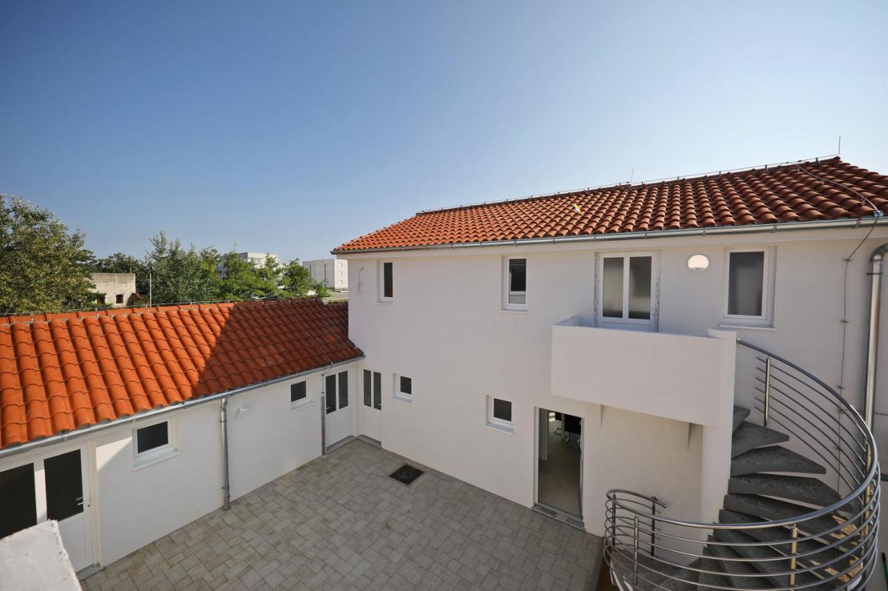 Apartments Noa Nin Zdrijac Luaran gambar